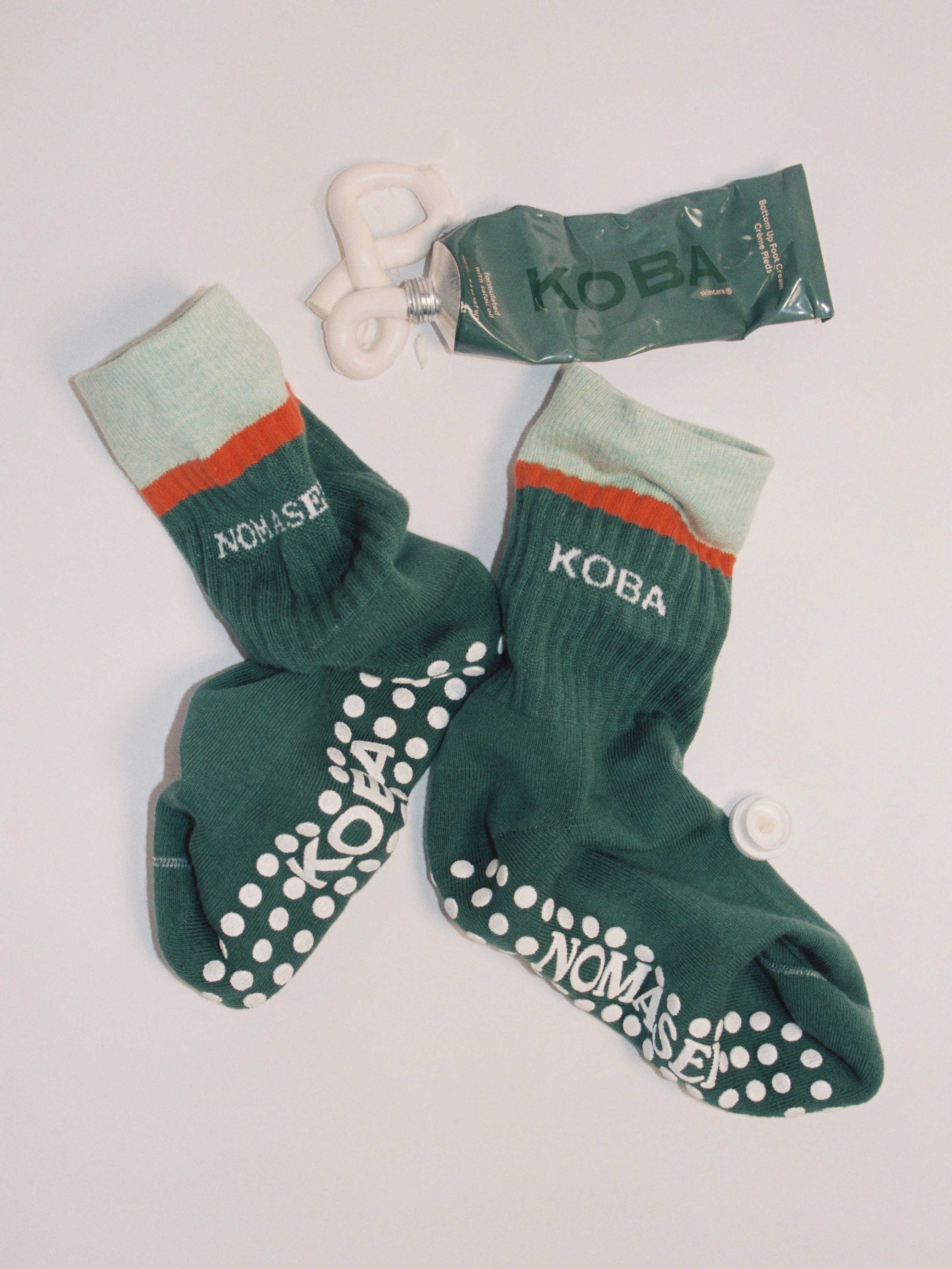 NOMASEI X KOBA : STRETCHING ME SOFTLY Chaussettes Nomasei Vert 35-38