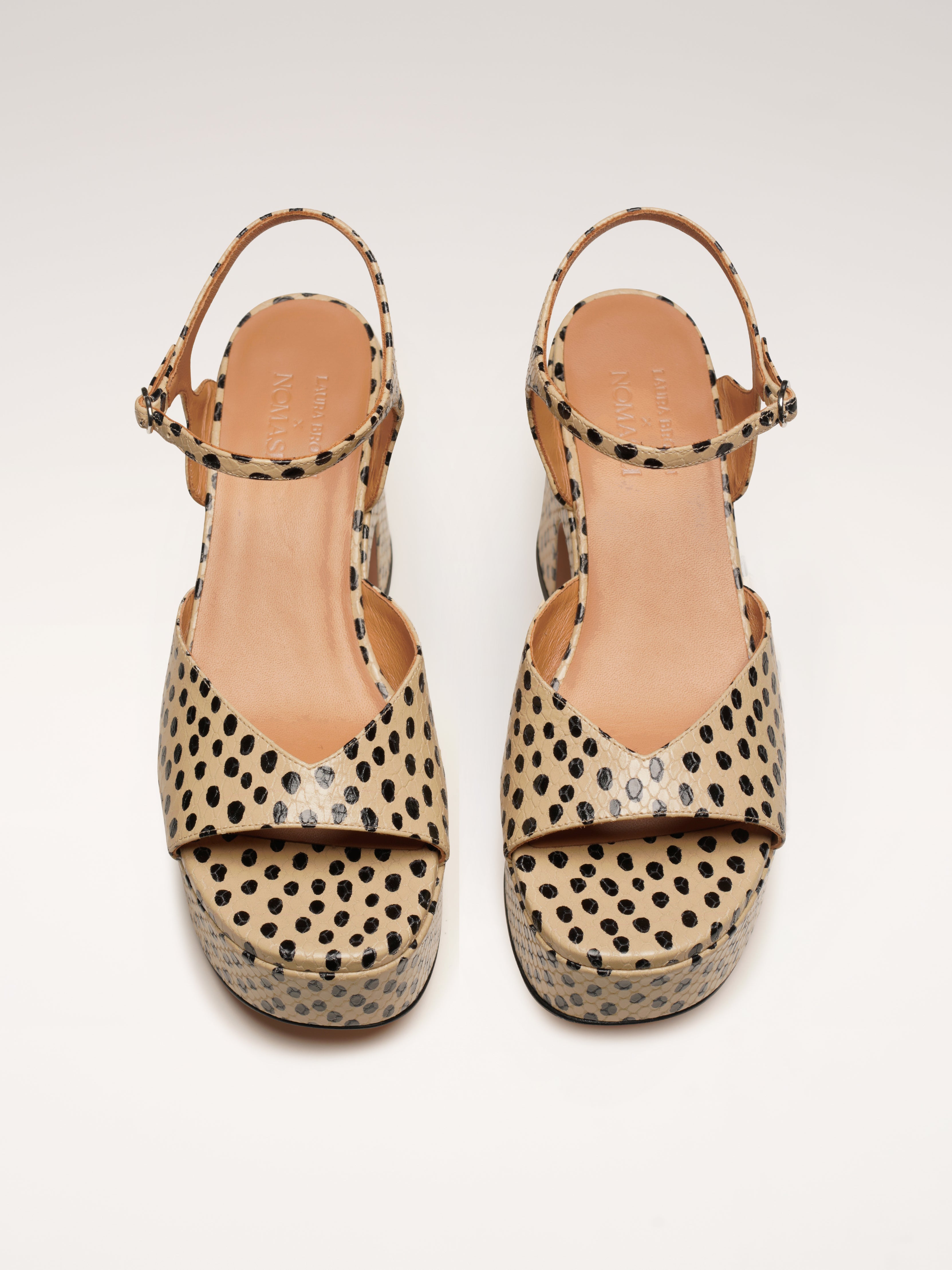 Laura Brown x Nomasei : DRIVER - Sandales - Pois Beige