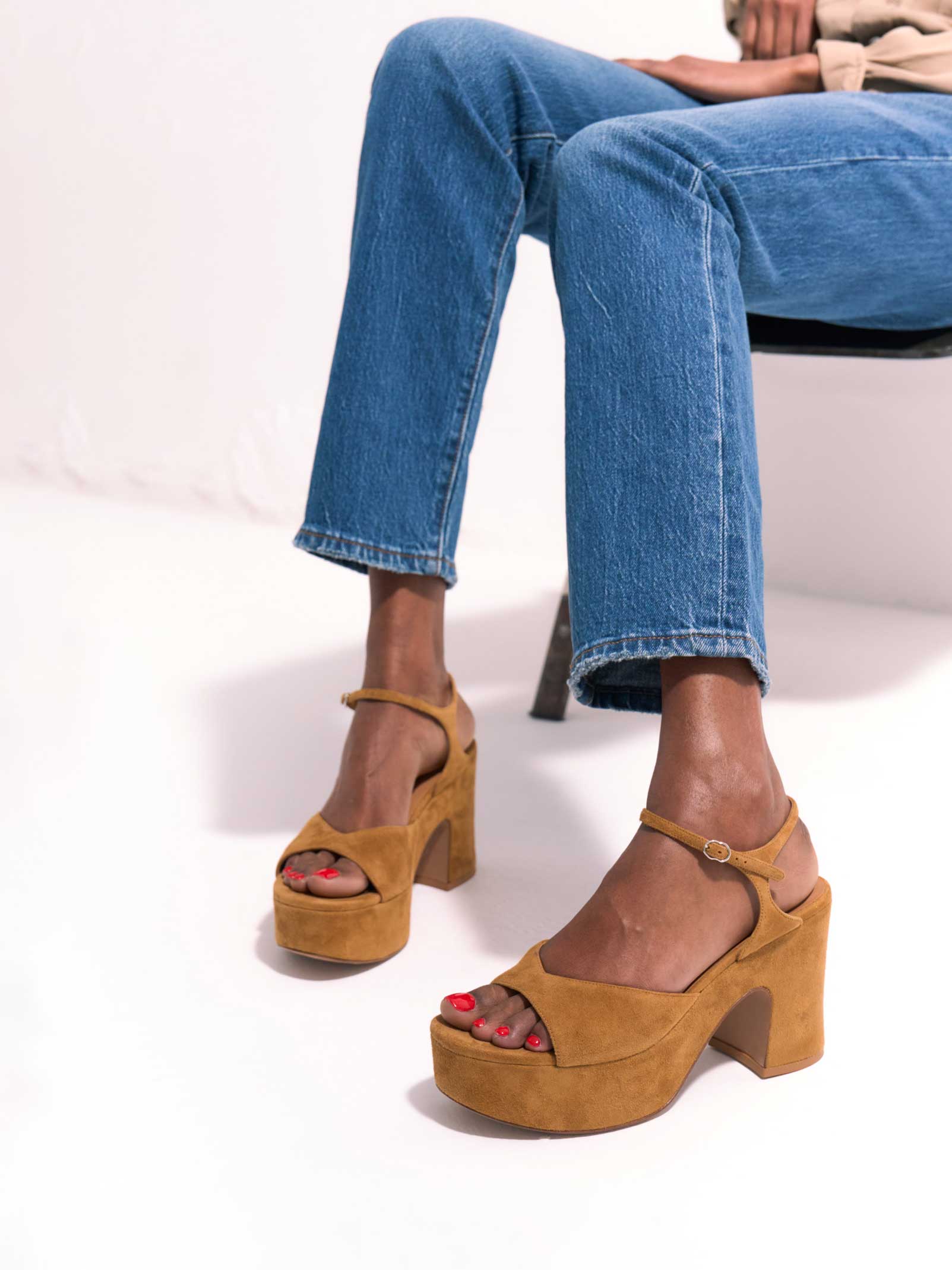 Laura Brown x Nomasei : DRIVER - Sandales - Camoscio Camel Sandales Nomasei