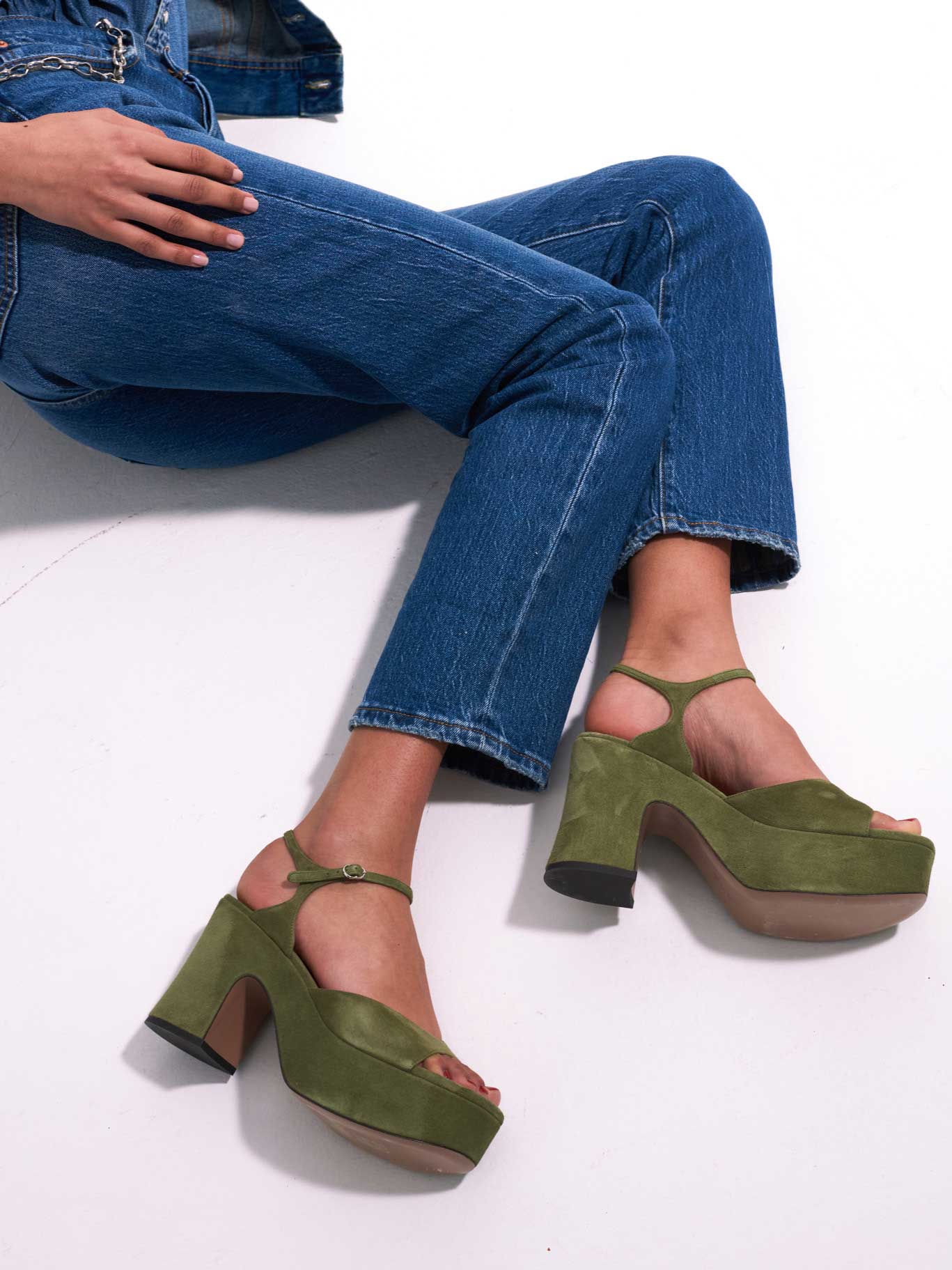 Laura Brown x Nomasei : DRIVER - Sandales - Camoscio Kaki Sandales Nomasei