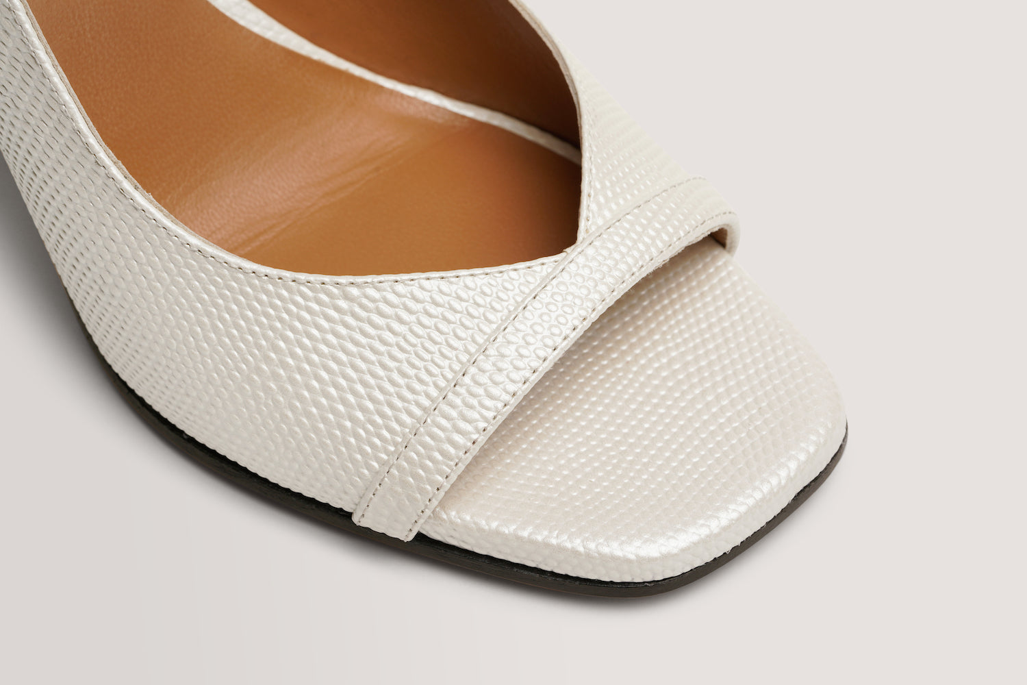 BEFORESUNRISE - Sandales - Embossées Blanc