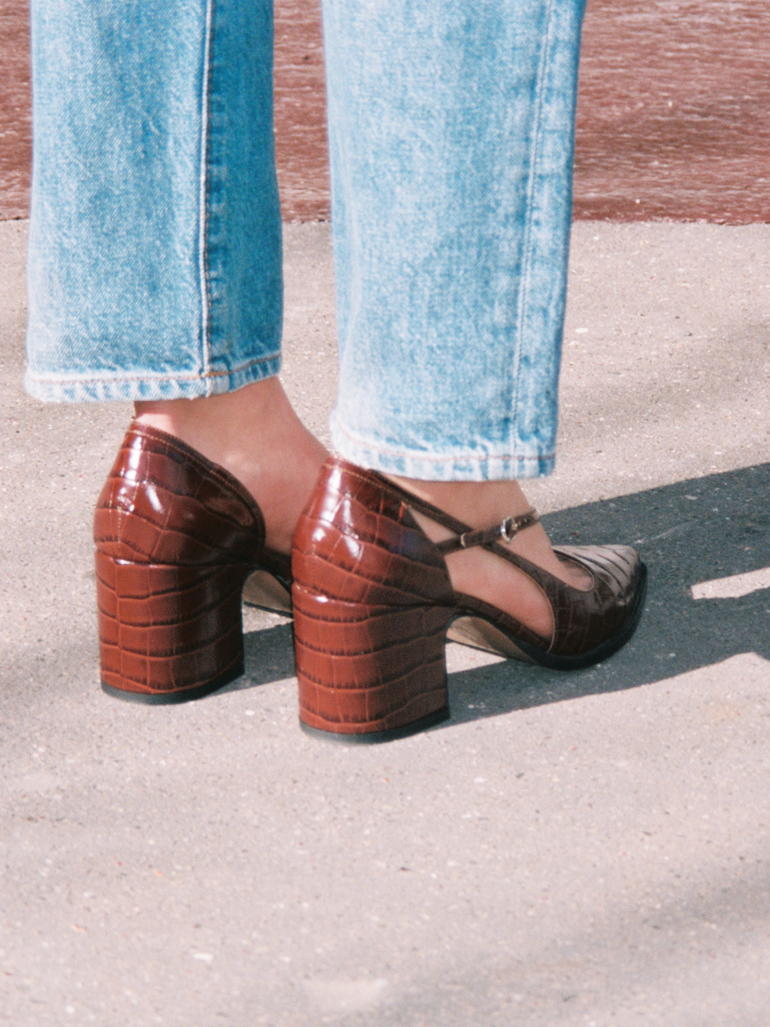 THEOFFICE - Pumps - Embossed Chocolate