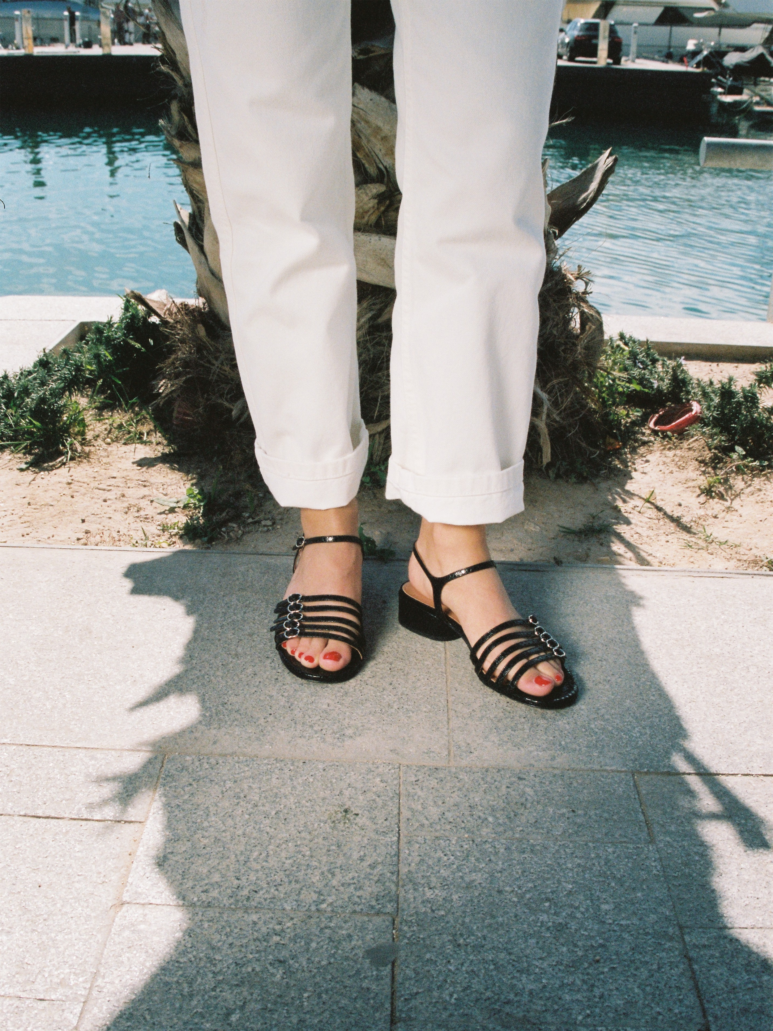 BELLE DE JOUR - Sandales - Embossées Noir