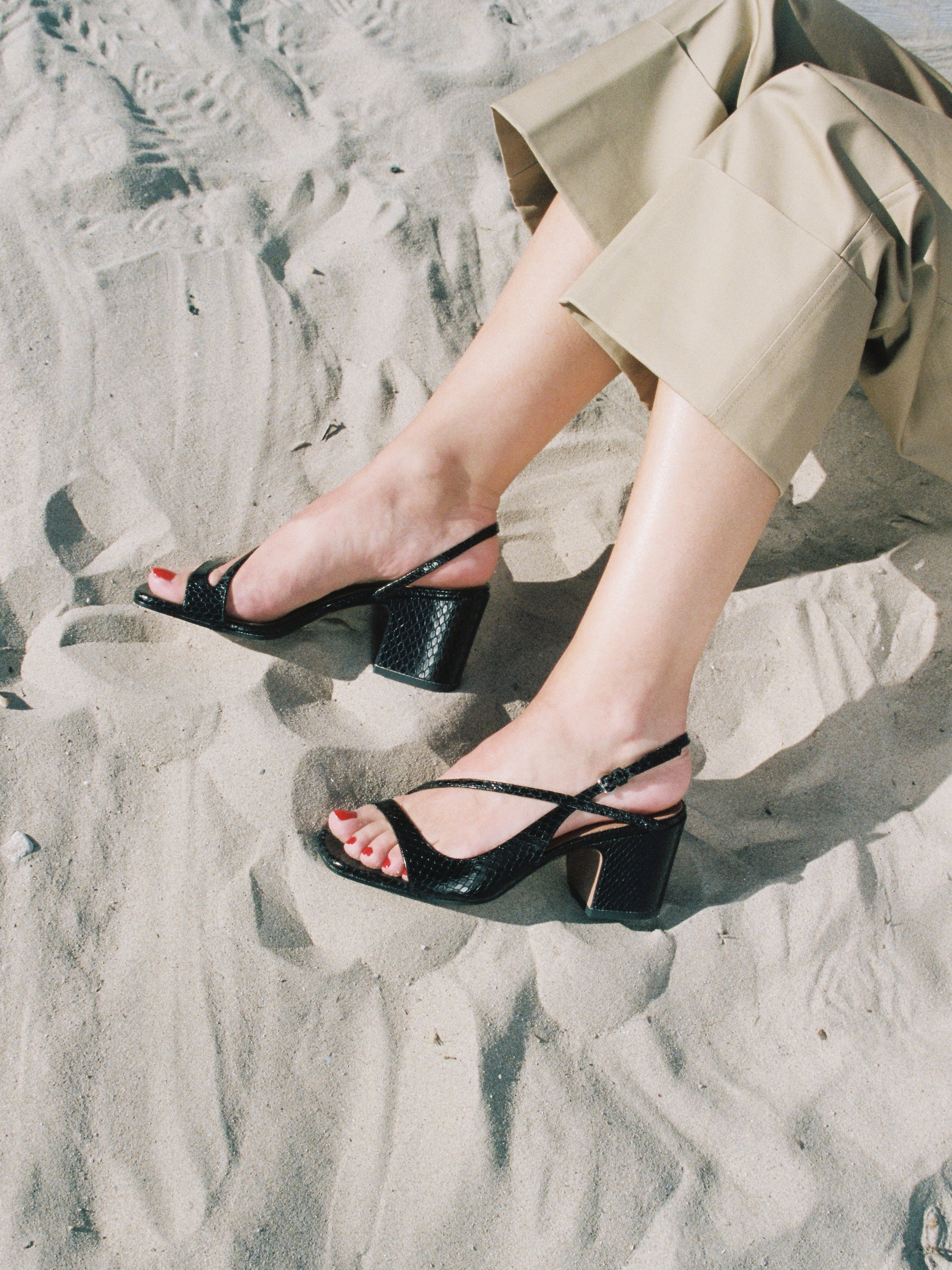 VENUS - Sandals - Embossed Black