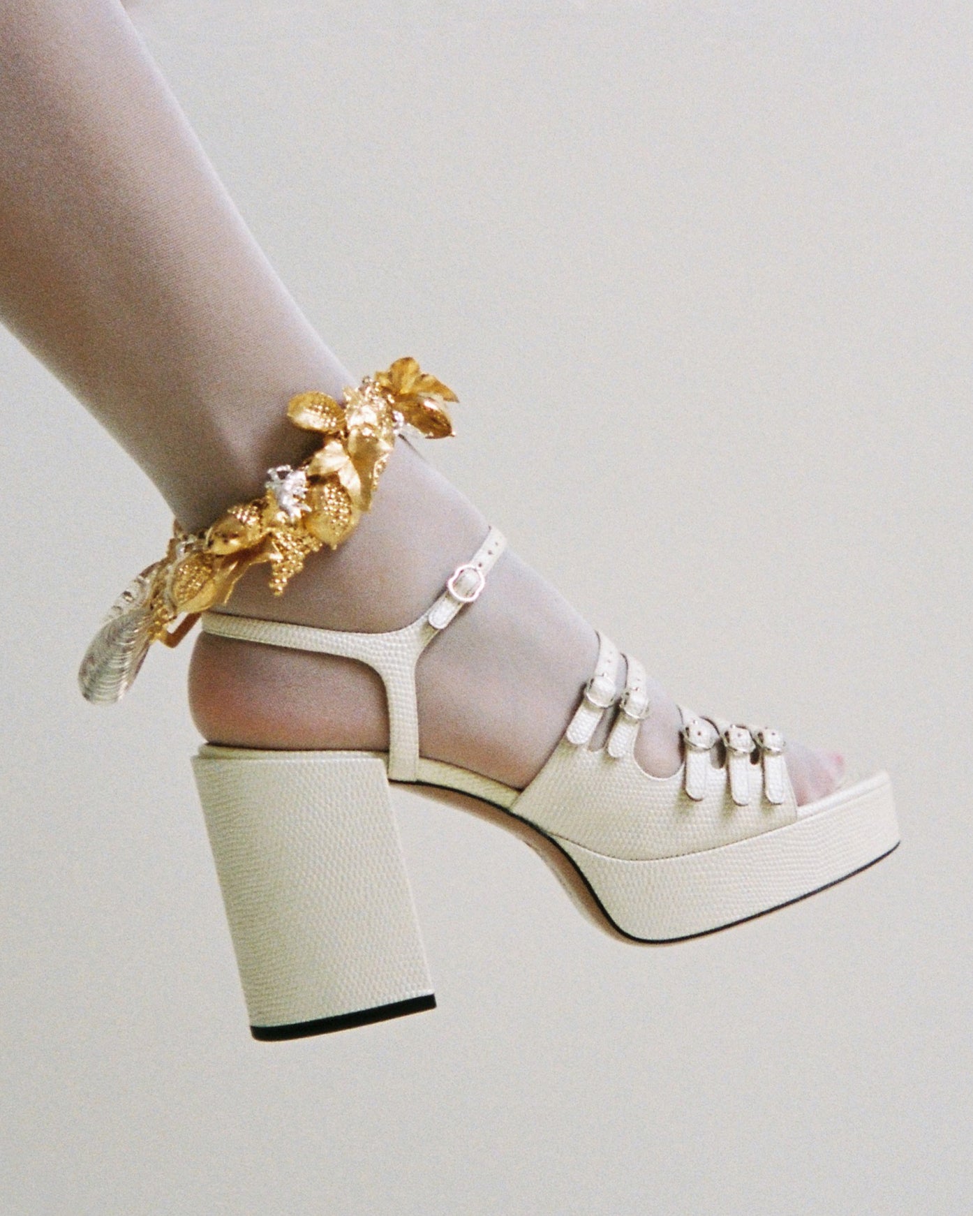 FRENCHKISS- Sandals - Embossed White