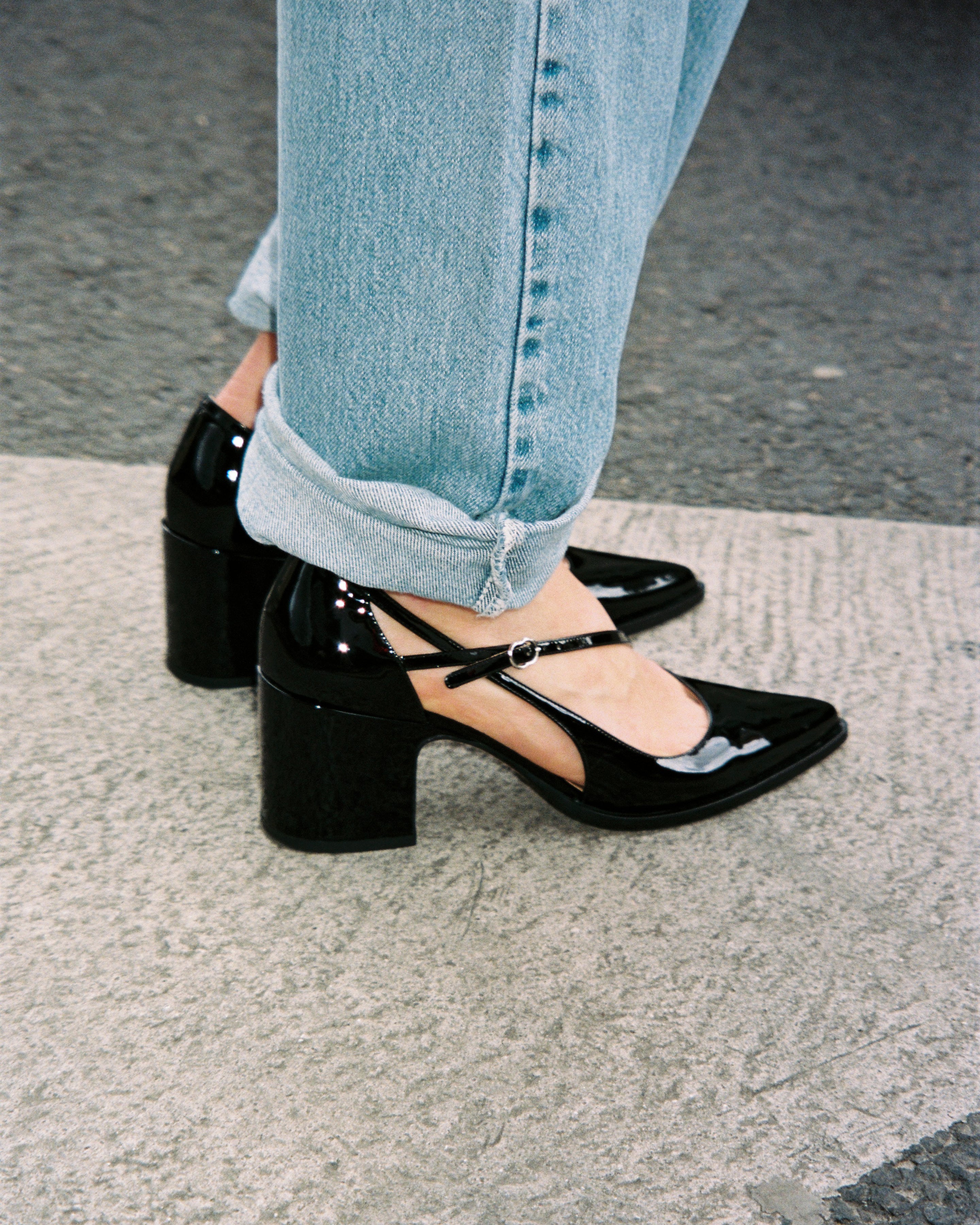 THEOFFICE - Pumps - Patent Black