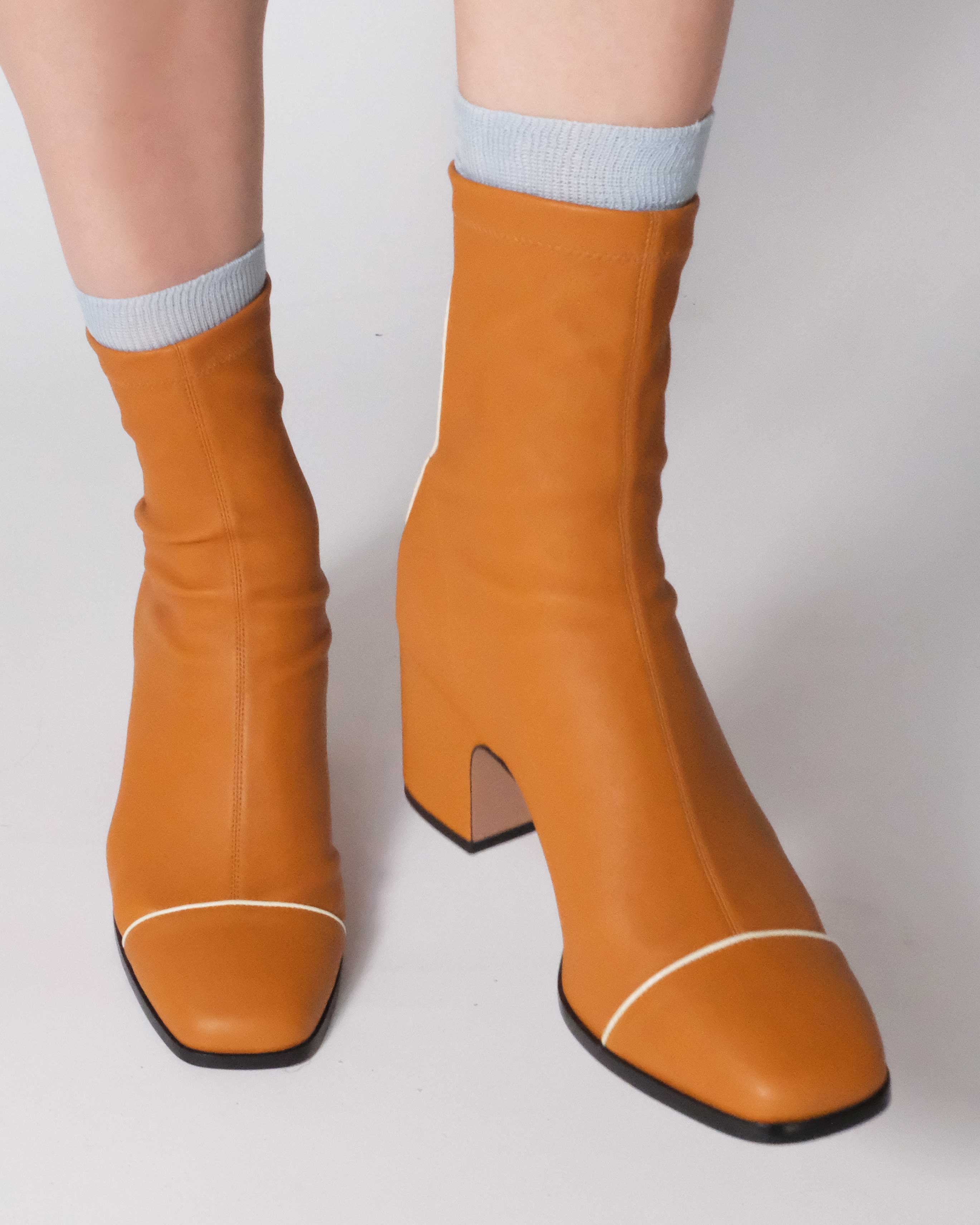 ARIA - Boots - Ochre